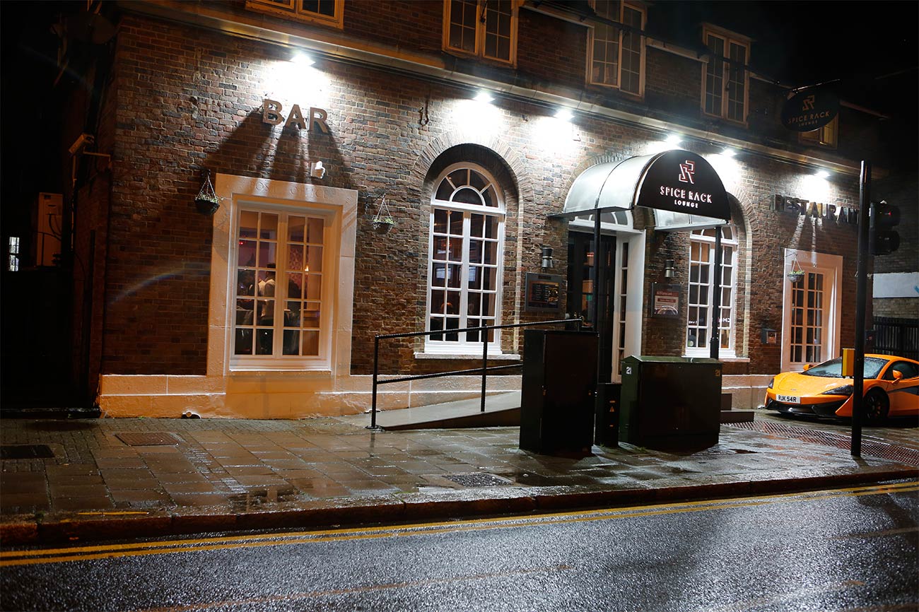 Gallery Spice Rack Lounge