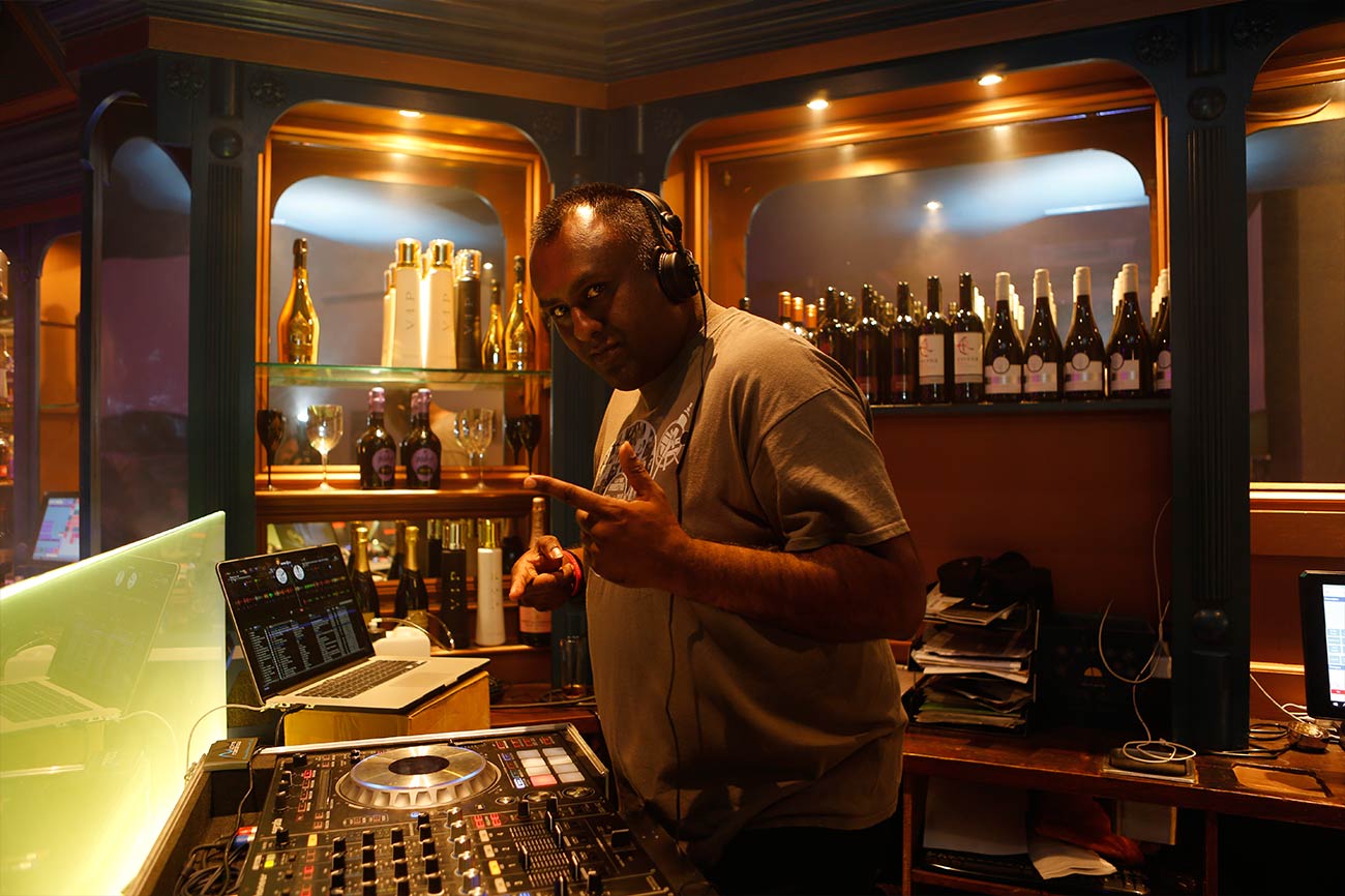 Gallery Spice Rack Lounge