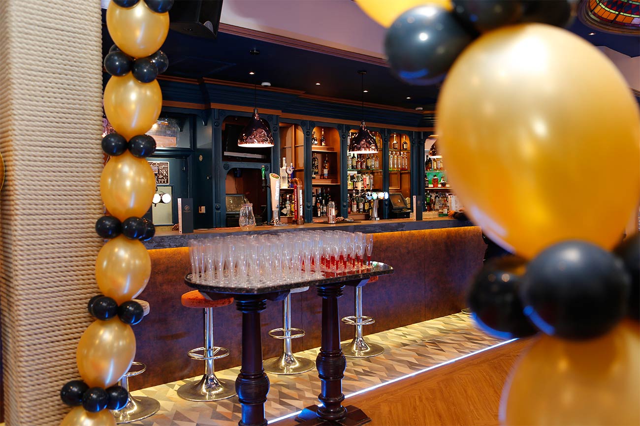 Gallery Spice Rack Lounge