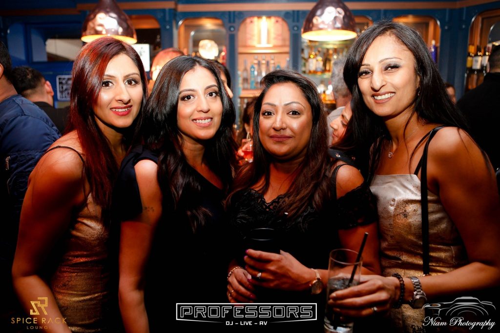 Gallery Spice Rack Lounge